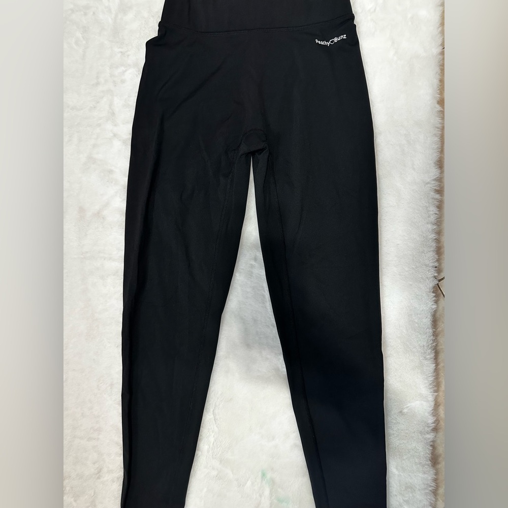 Scrunch Leggings-shop peachy bunz